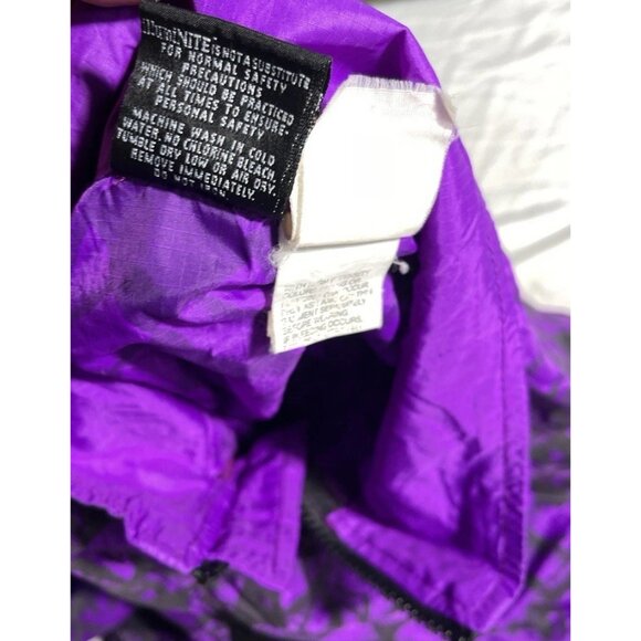 Vintage Illuminite Jacket Women’s Sz Medium Purple Black Zip Up Jacket - Picture 13 of 13